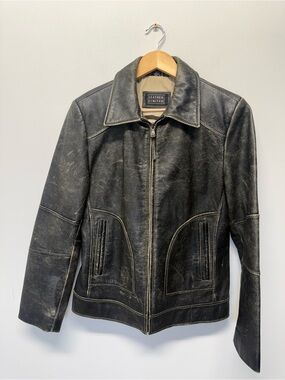 Leather Limited Vintage 90’s Women's Black Distressed Leather Jacket